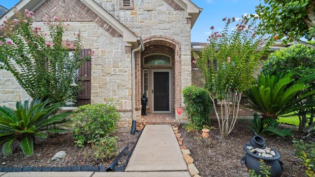 7935 Lake Commons Drive, Rosenberg, TX 77469
