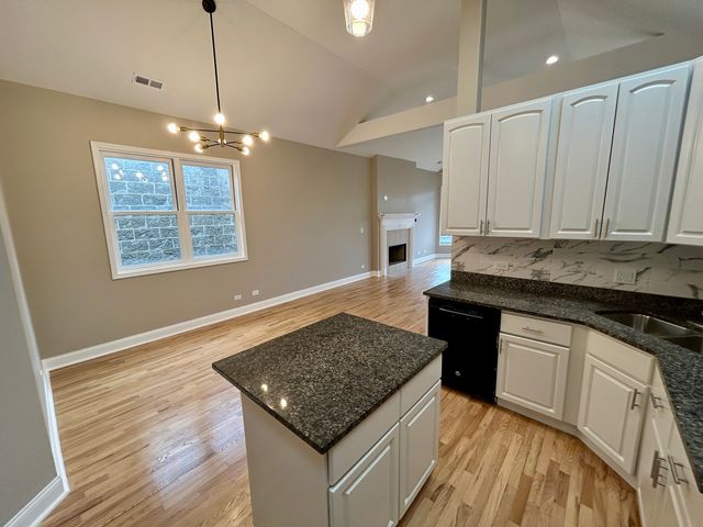 5331 S Calumet Avenue, Chicago, IL 60615