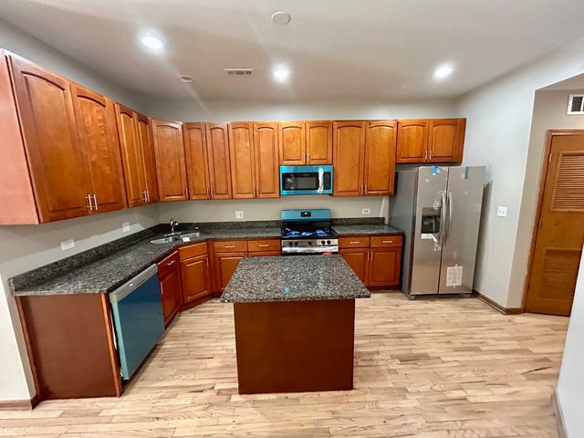 5331 S Calumet Avenue, Chicago, IL 60615
