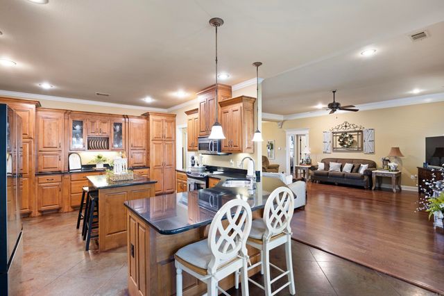 27 Woodridge Drive, Greenbrier, AR 72058