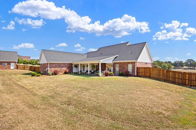 27 Woodridge Drive, Greenbrier, AR 72058