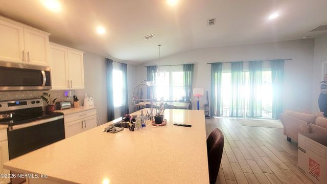 7882 ISLAND FOX Road, Jacksonville, FL 32222