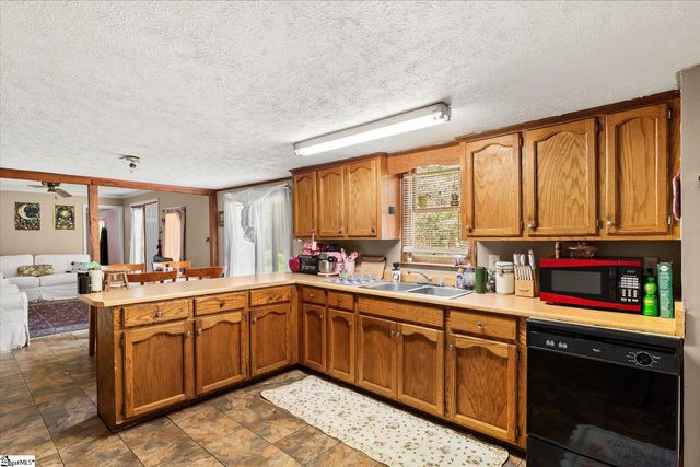 409 Silver Shoals Road, Marietta, SC 29661