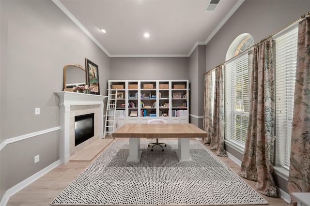 24910 Waterstone Estates Circle W, Tomball, TX 77375