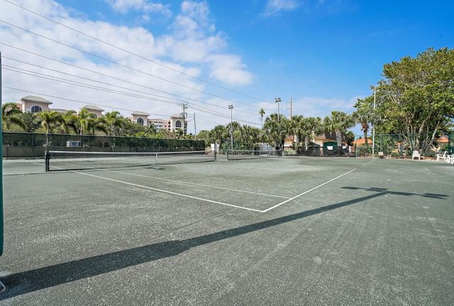 5200 BRITTANY DRIVE S 407, St Petersburg, FL 33715