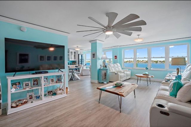 5200 BRITTANY DRIVE S 407, St Petersburg, FL 33715