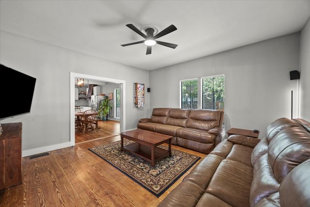 207 N Main Street, Farmersville, TX 75442