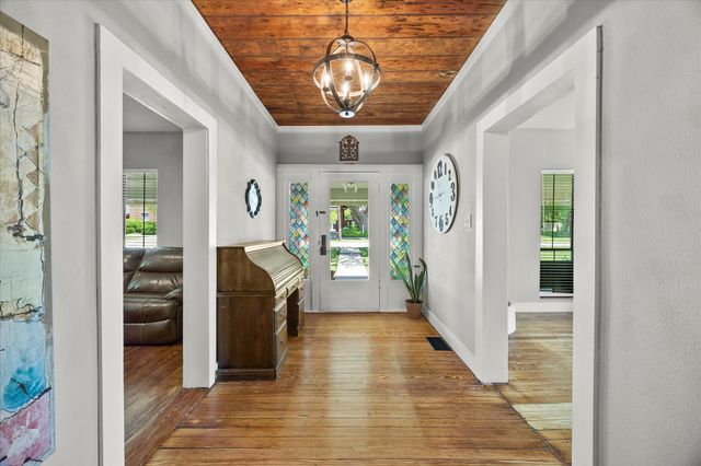 207 N Main Street, Farmersville, TX 75442