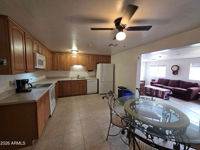 14008 N 37TH Place, Phoenix, AZ 85032