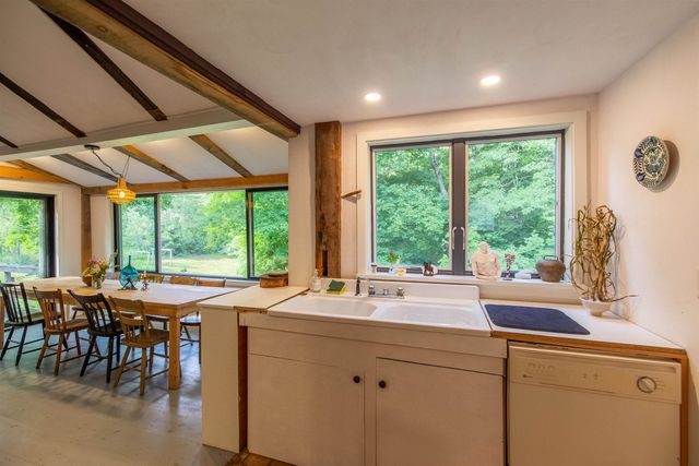 515 Hollow Hill Road, Tamworth, NH 03886
