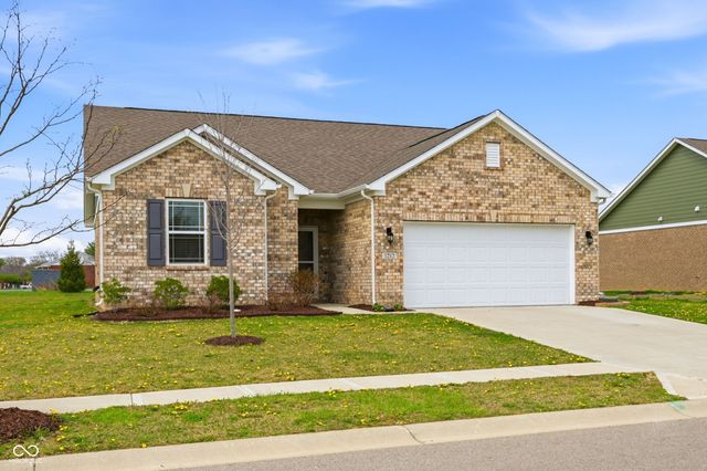 1212 Bontrager Lane, Shelbyville, IN 46176