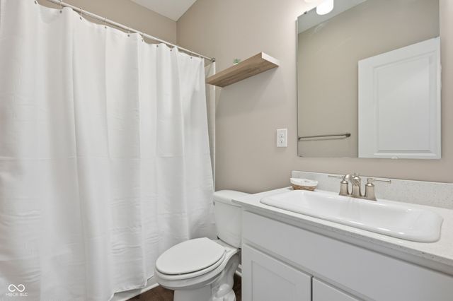 1212 Bontrager Lane, Shelbyville, IN 46176