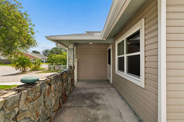 3134 WHISPERING DRIVE N, Largo, FL 33771