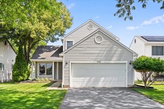 1870 Wildwood Lane, Hanover Park, IL 60133