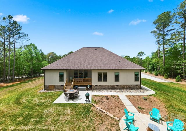 111 Lakefront Drive, Connelly Springs, NC 28612