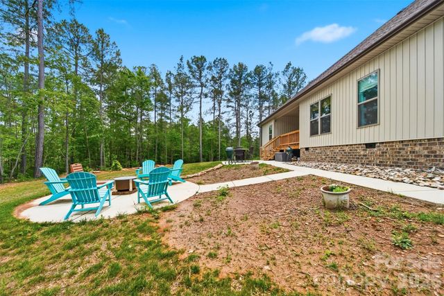 111 Lakefront Drive, Connelly Springs, NC 28612