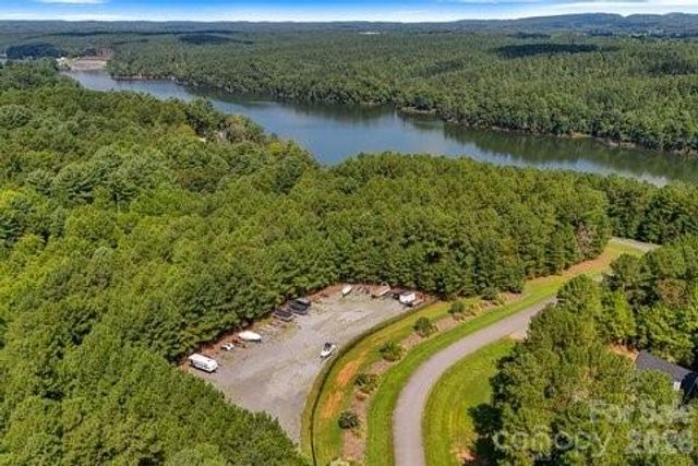 111 Lakefront Drive, Connelly Springs, NC 28612