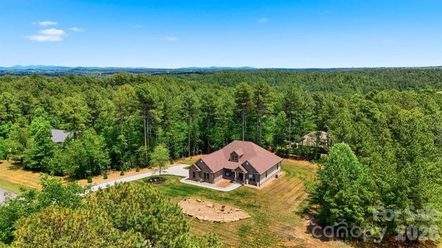 111 Lakefront Drive, Connelly Springs, NC 28612