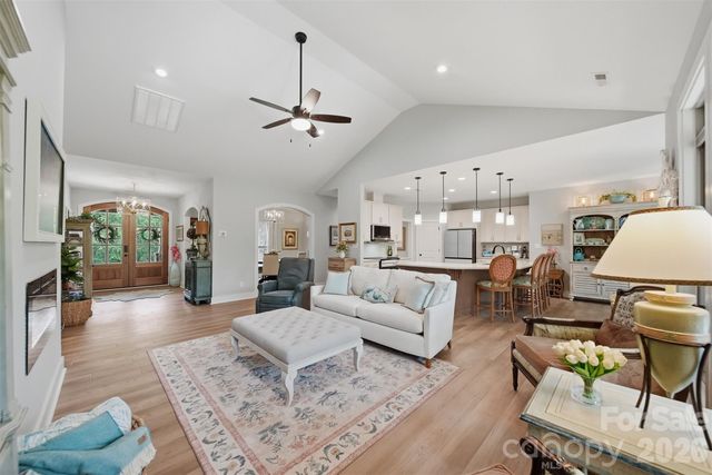 111 Lakefront Drive, Connelly Springs, NC 28612