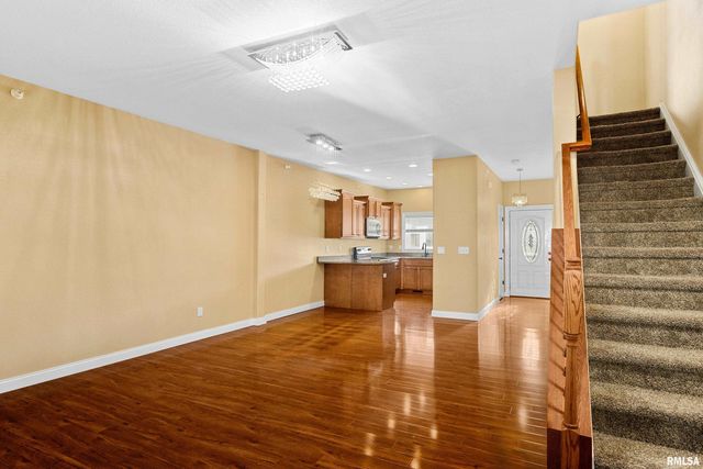 3403 W KING JAMES Road, Peoria, IL 61615