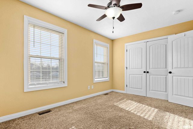 3403 W KING JAMES Road, Peoria, IL 61615