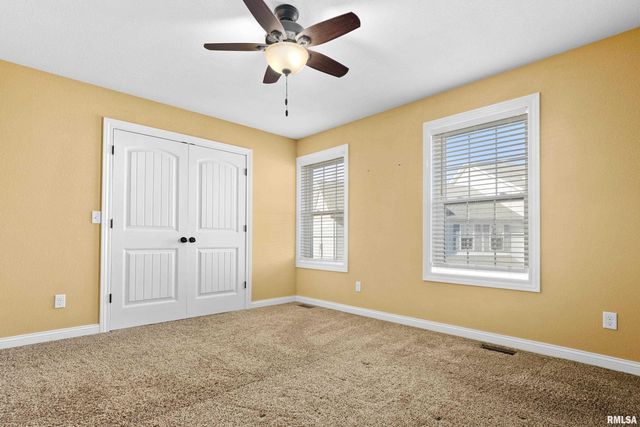 3403 W KING JAMES Road, Peoria, IL 61615