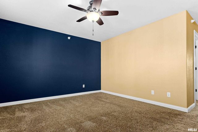 3403 W KING JAMES Road, Peoria, IL 61615