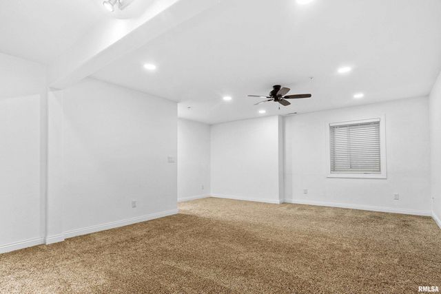 3403 W KING JAMES Road, Peoria, IL 61615