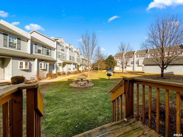 3403 W KING JAMES Road, Peoria, IL 61615