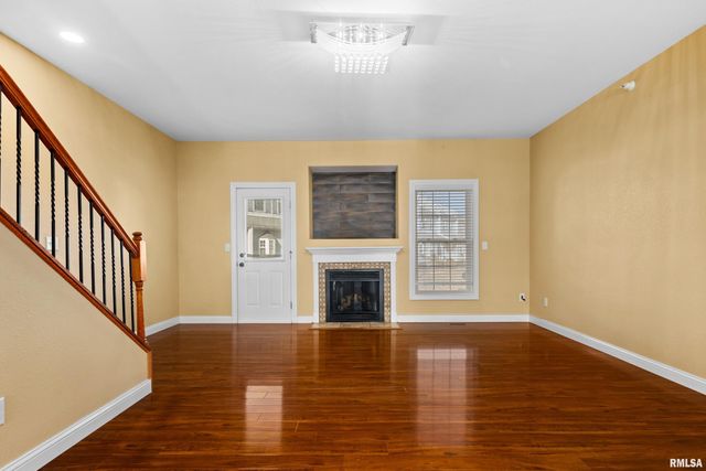 3403 W KING JAMES Road, Peoria, IL 61615