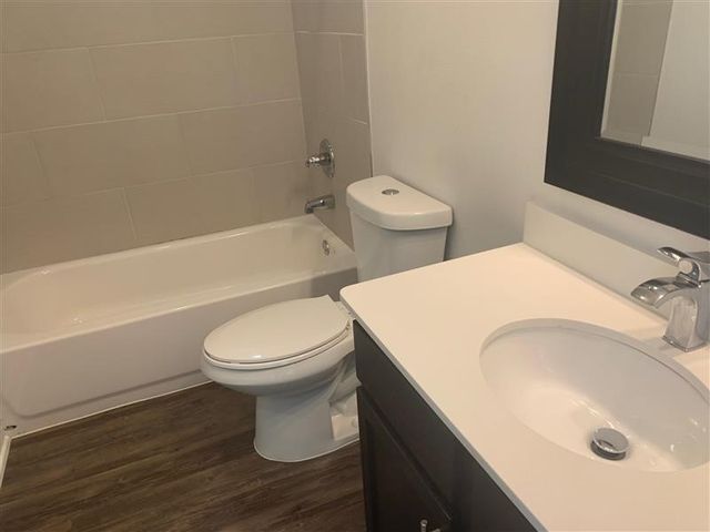 2106 Bennett Avenue 203, Dallas, TX 75206