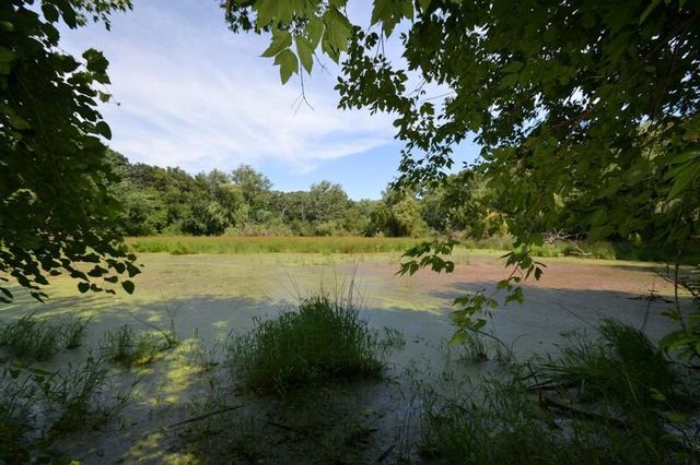 26528 Oakridge DRIVE, Waterford, WI 53185