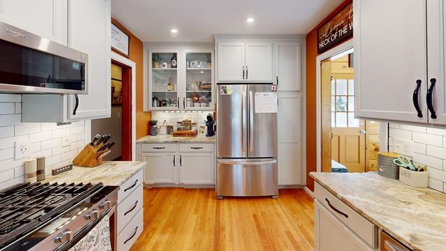 130 Whittemore St, Fitchburg, MA 01420