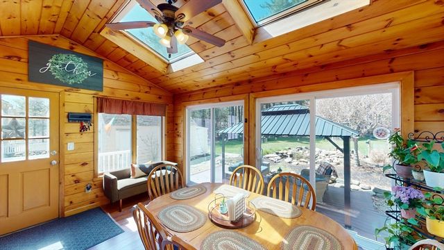 130 Whittemore St, Fitchburg, MA 01420