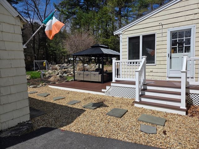 130 Whittemore St, Fitchburg, MA 01420