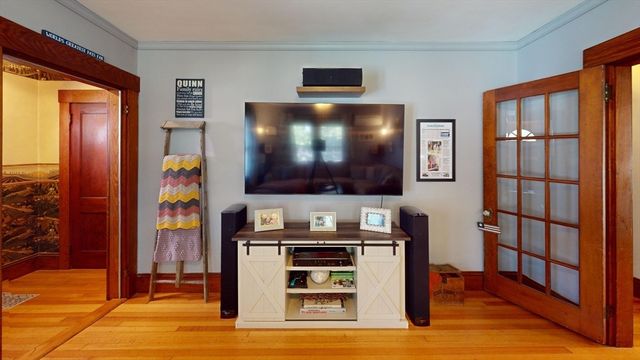 130 Whittemore St, Fitchburg, MA 01420