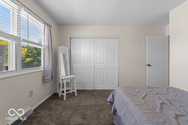 2821 Country Estates Drive, Indianapolis, IN 46227