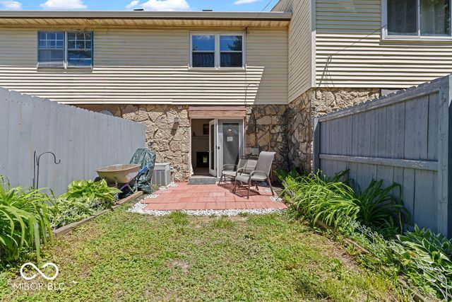 2821 Country Estates Drive, Indianapolis, IN 46227
