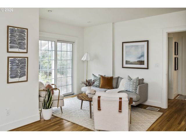 2826 Ne 61ST Ave, Portland, OR 97213