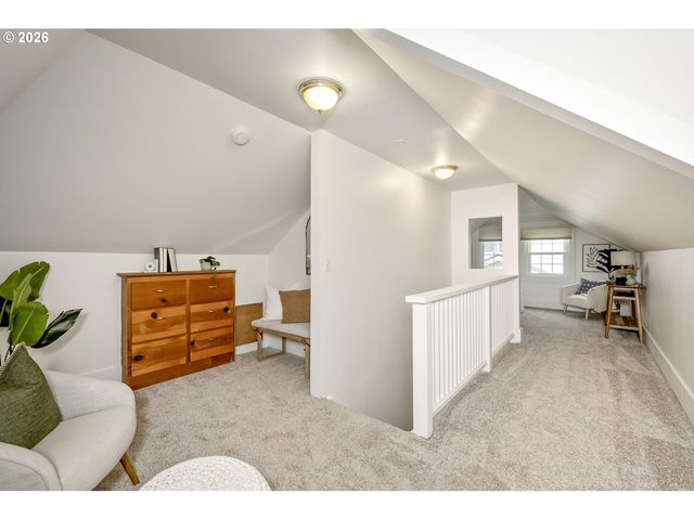 2826 Ne 61ST Ave, Portland, OR 97213