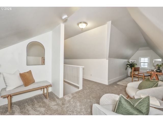 2826 Ne 61ST Ave, Portland, OR 97213