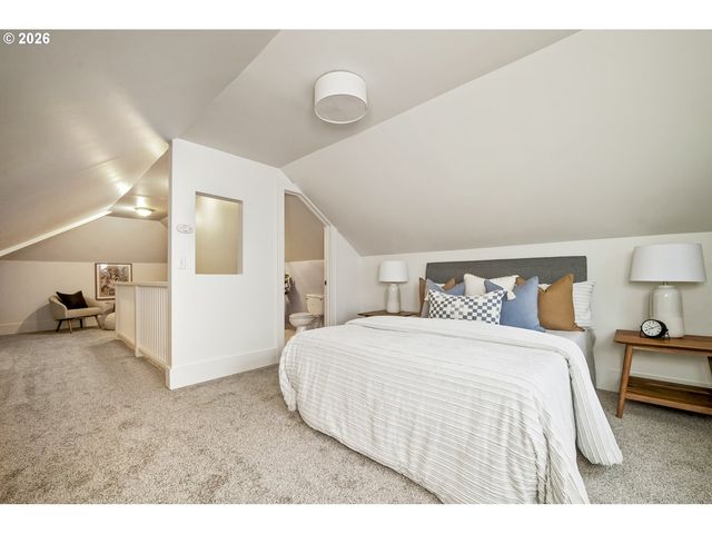 2826 Ne 61ST Ave, Portland, OR 97213