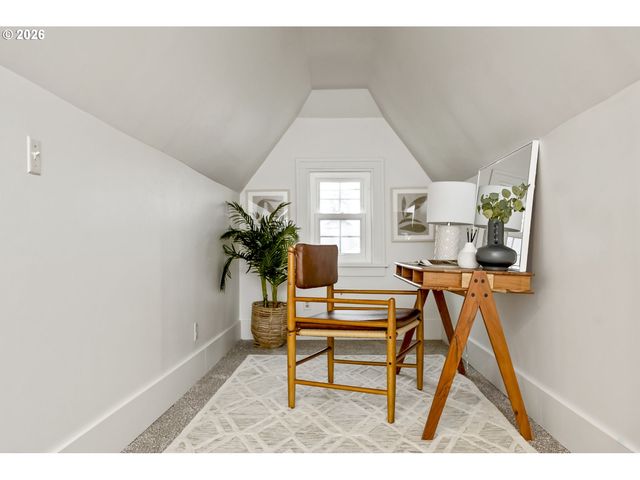 2826 Ne 61ST Ave, Portland, OR 97213