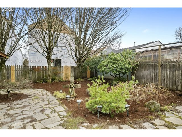 2826 Ne 61ST Ave, Portland, OR 97213