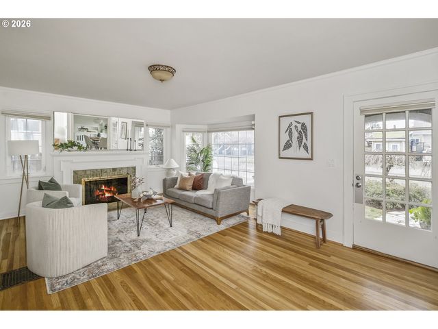 2826 Ne 61ST Ave, Portland, OR 97213