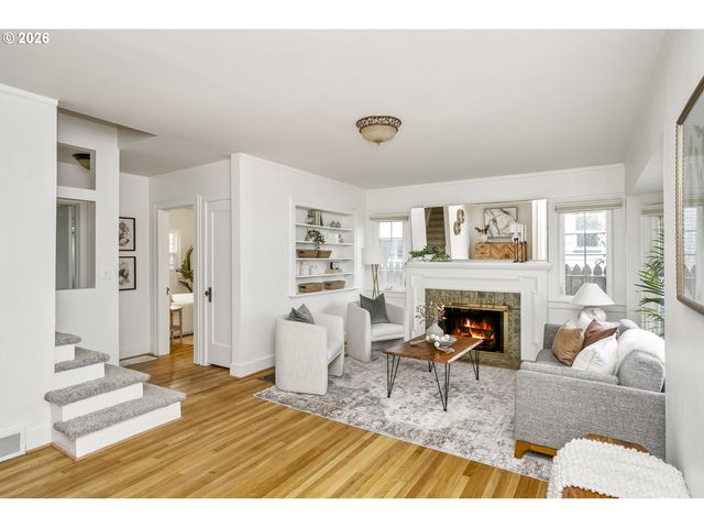 2826 Ne 61ST Ave, Portland, OR 97213