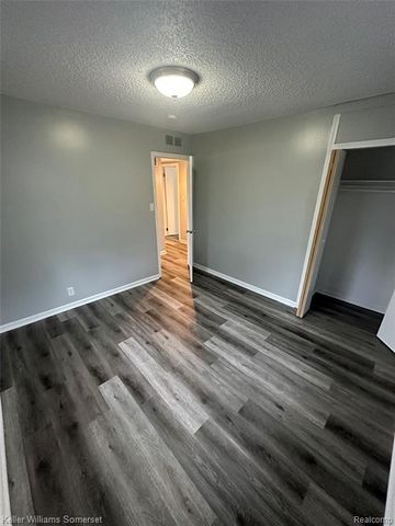 22041 Dante Street, Oak Park, MI 48237