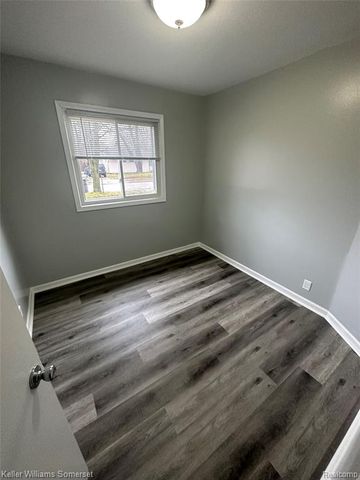 22041 Dante Street, Oak Park, MI 48237