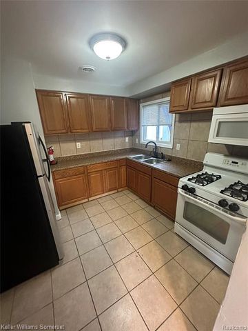 22041 Dante Street, Oak Park, MI 48237