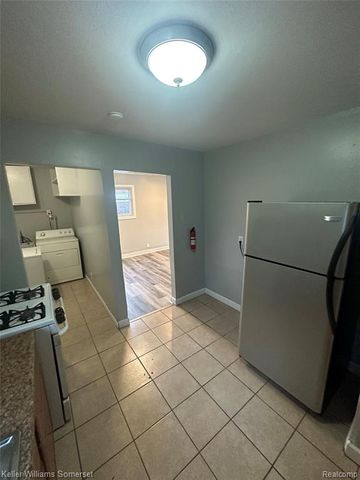 22041 Dante Street, Oak Park, MI 48237